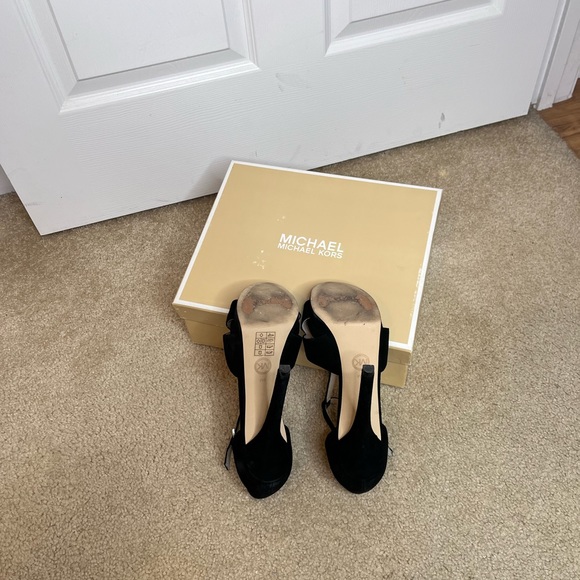 Francoise T Strap Shoe - Picture 4 of 6